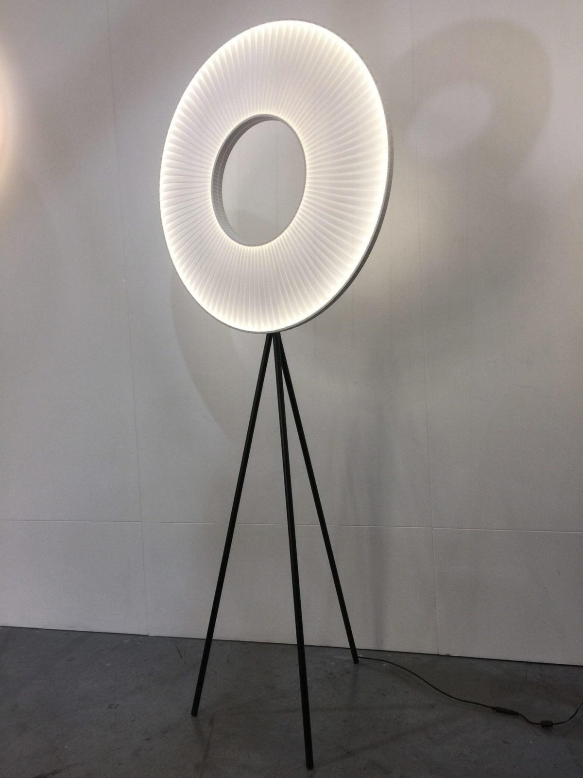 Vespera Floor Lamp - view 13