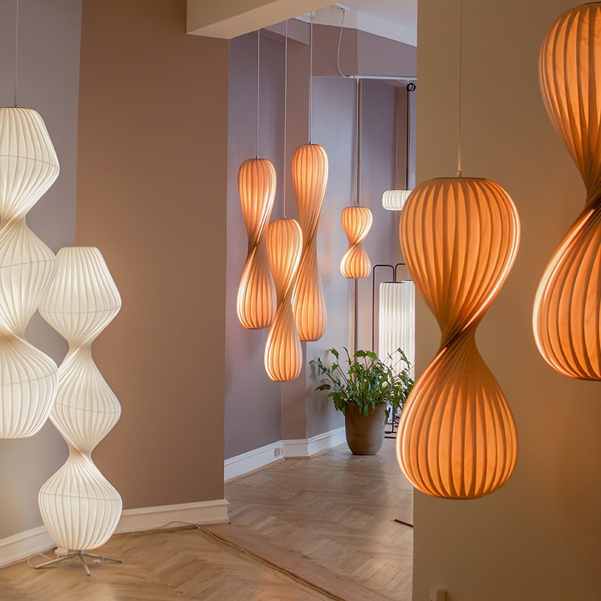 Isadora Floor Lamp - view 5