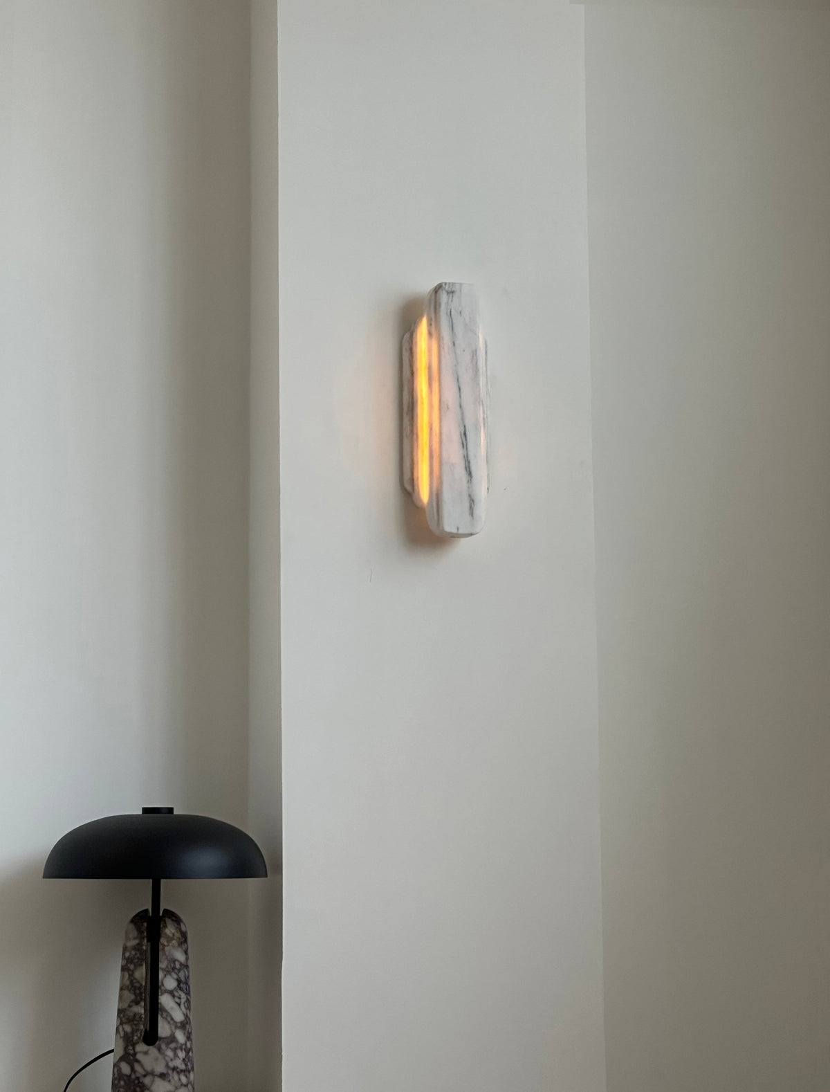 Jewel Onyx Wall Lamp
