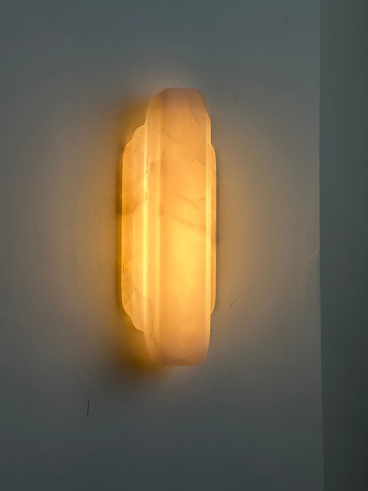 Jewel Onyx Wall Lamp