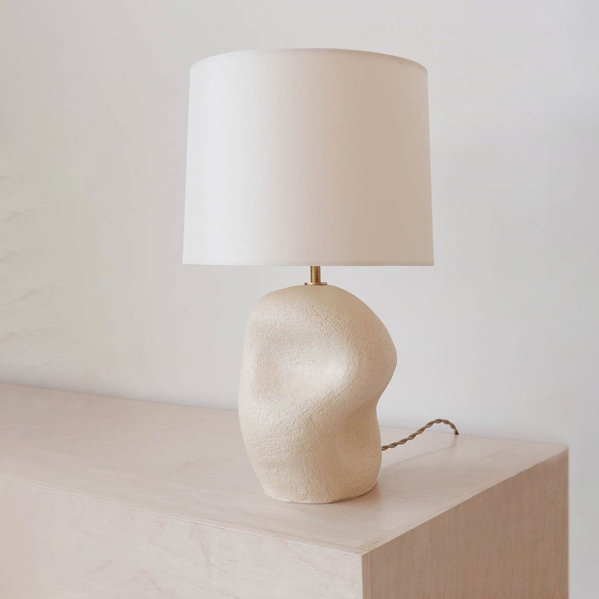 Kassandra Thatcher Table Lamp