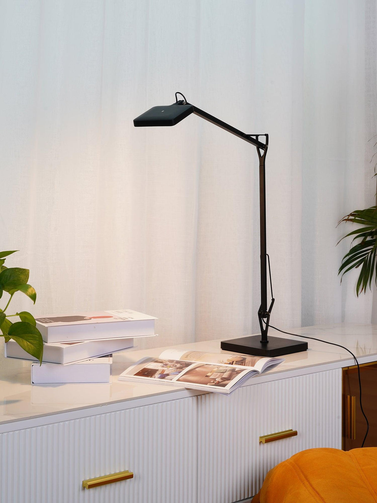 Edge Table Lamp - view 6