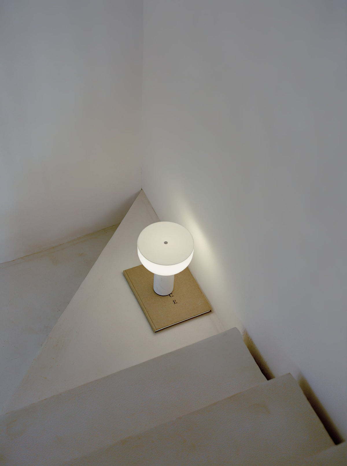 Kizu Table Lamp (built-in battery) - view 25