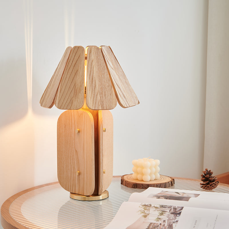 Kubec Table Lamp - view 2