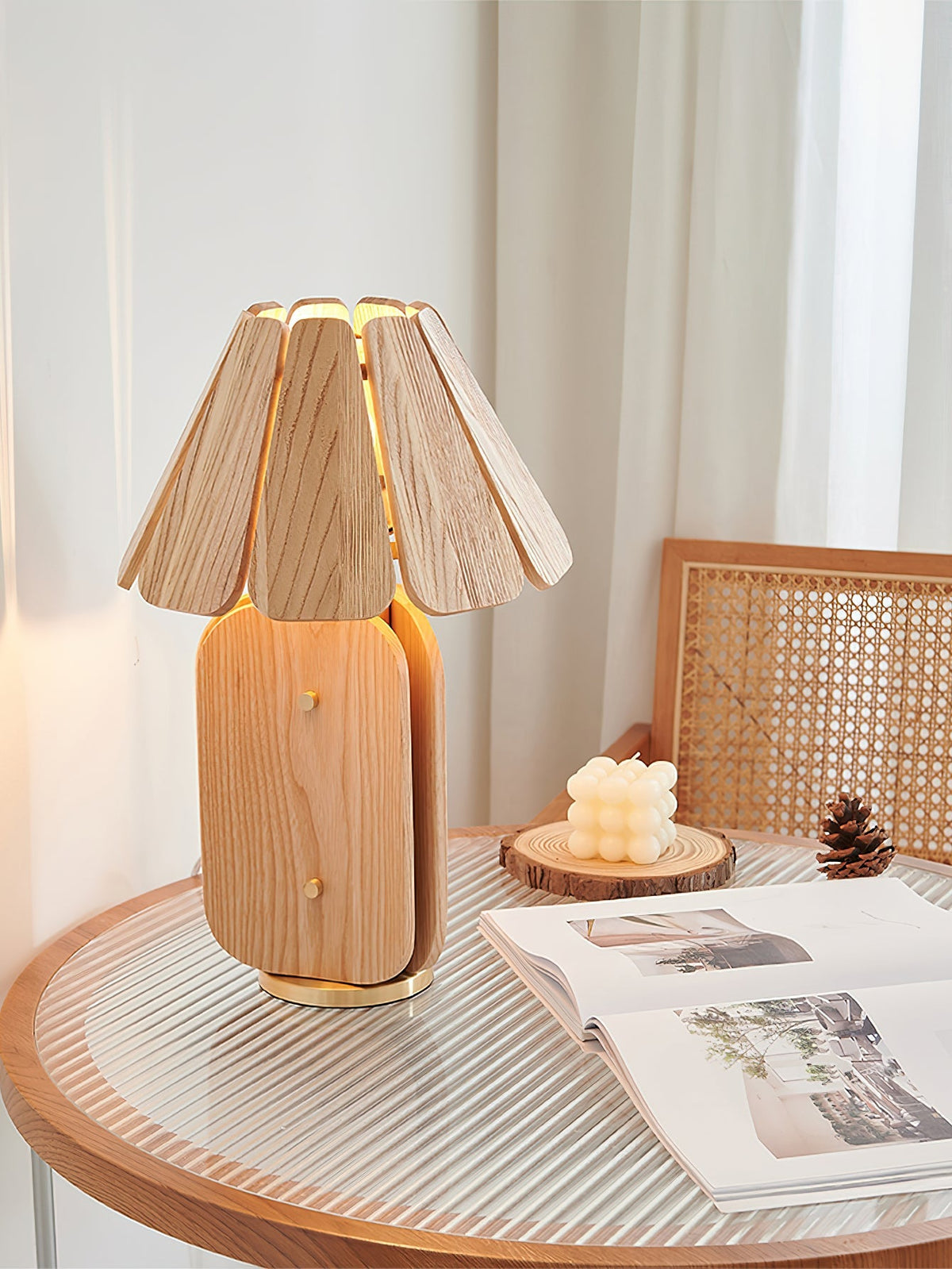 Kubec Table Lamp - view 9