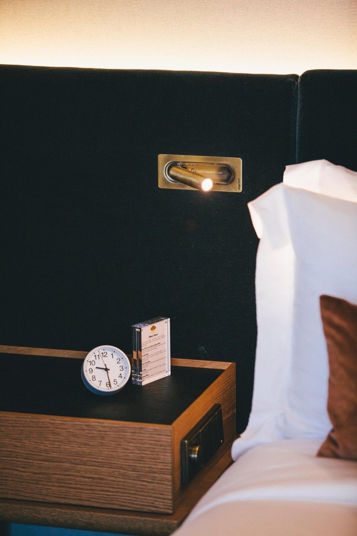 OmniLux Reading Lamp - view 30