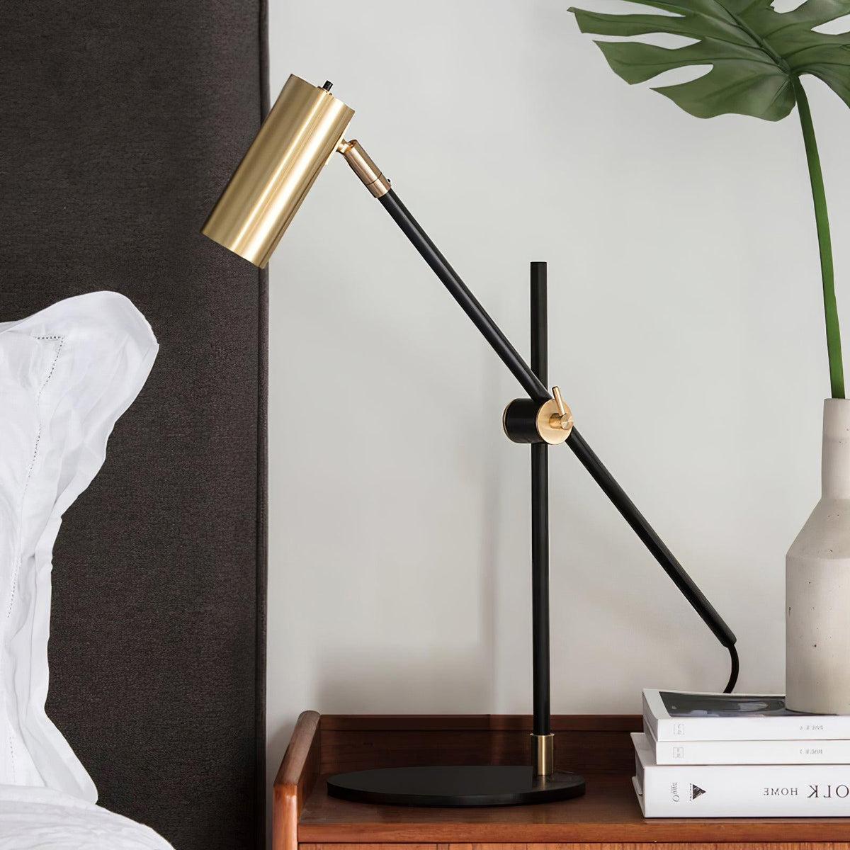 Lektor Table Lamp - view 9