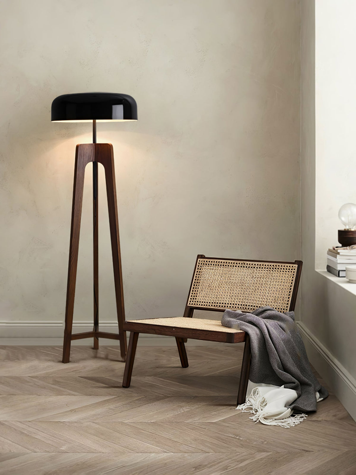 Linea Floor Lamp - view 5