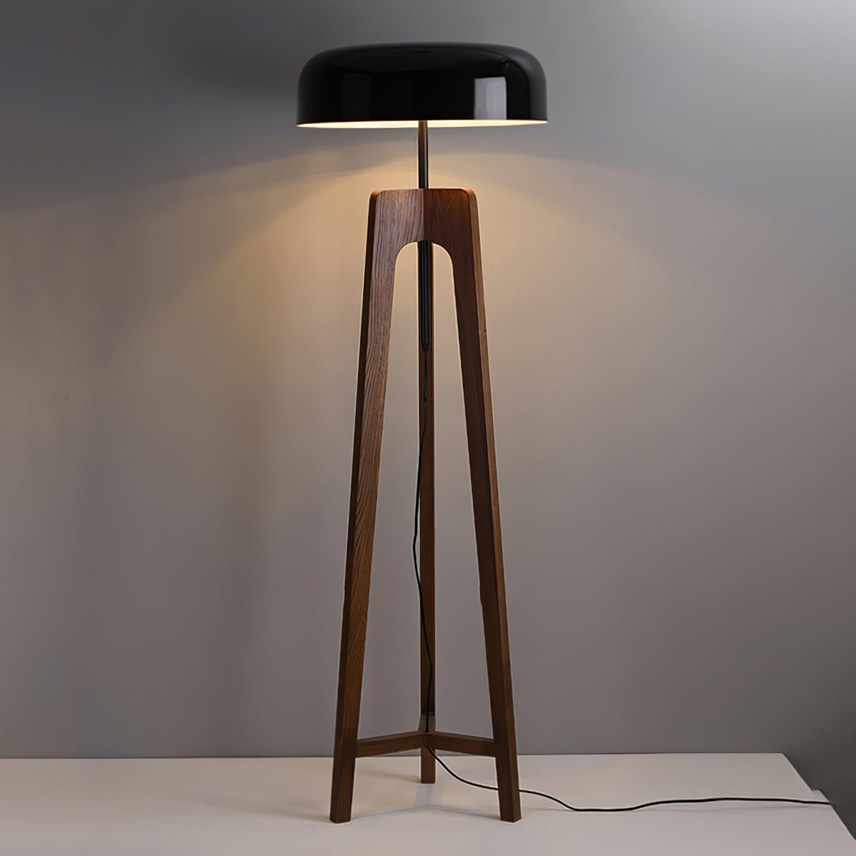 Linea Floor Lamp - view 33