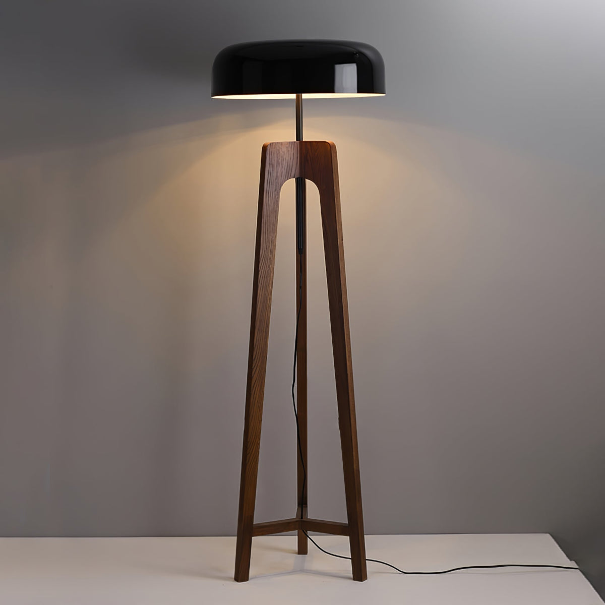 Linea Floor Lamp - view 8