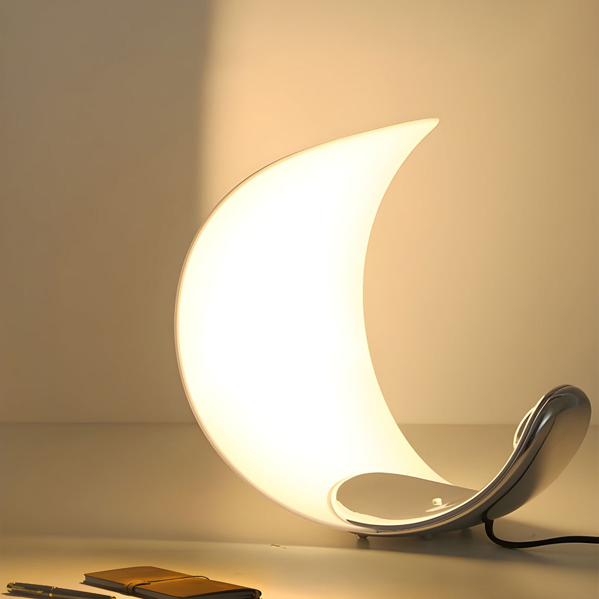 Luna Flow Table Lamp - view 2