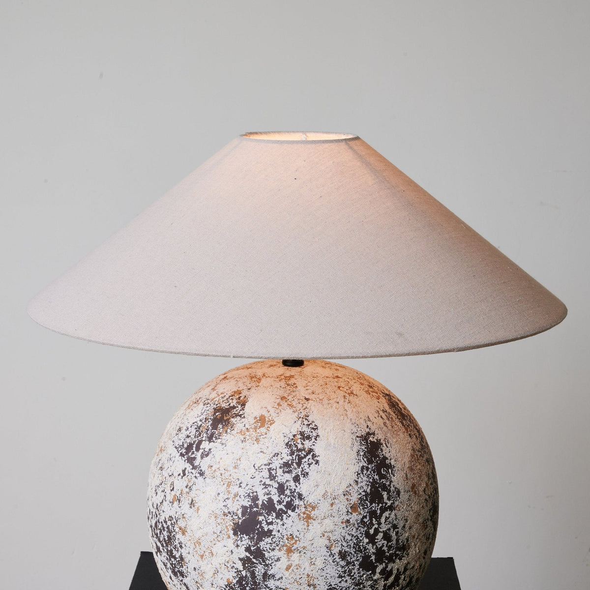 Luna Terra Table Lamp