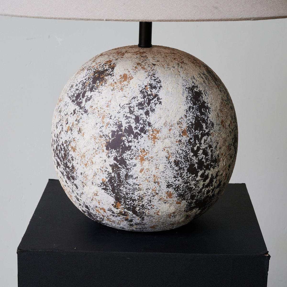Luna Terra Table Lamp