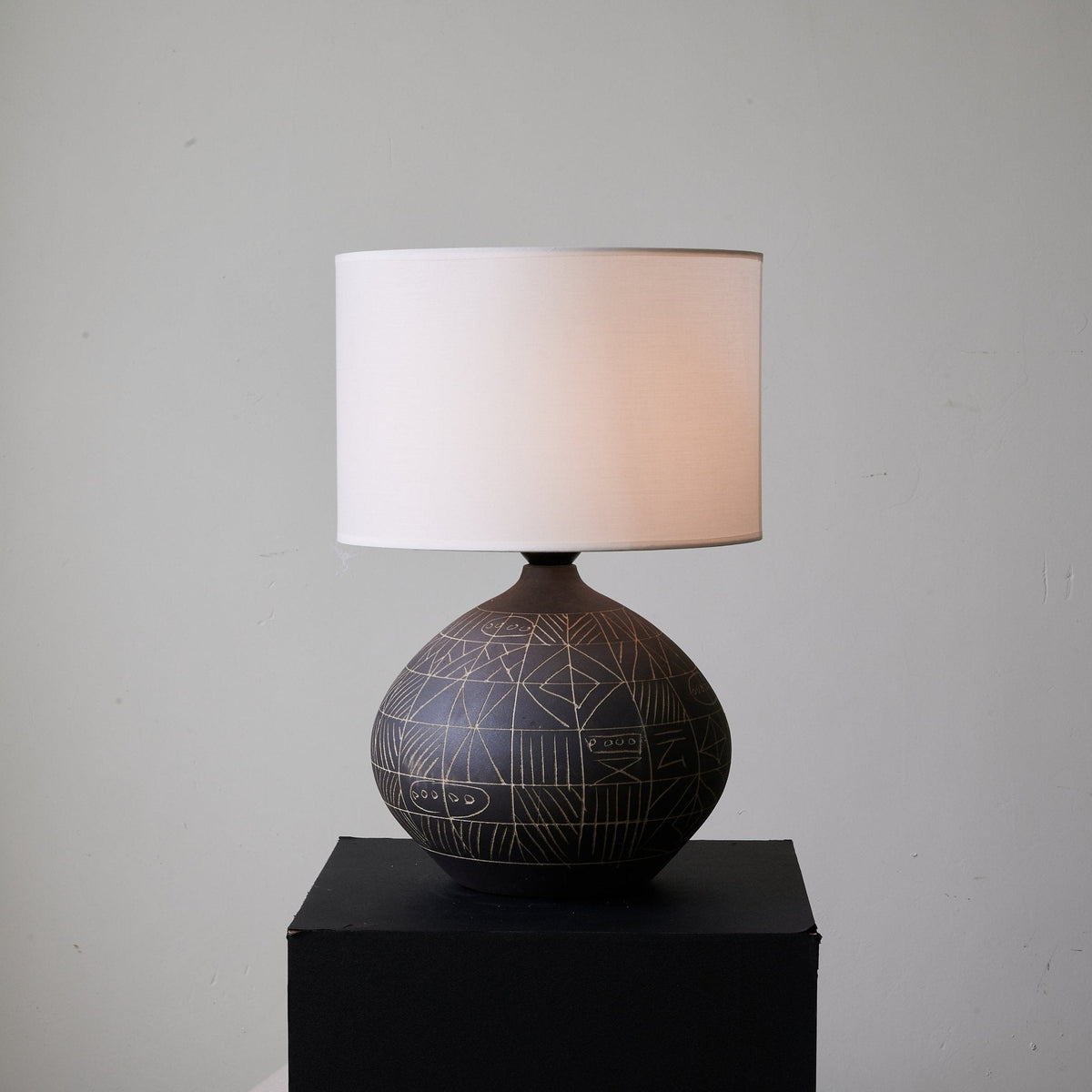Lunari Etch Table Lamp - view 4