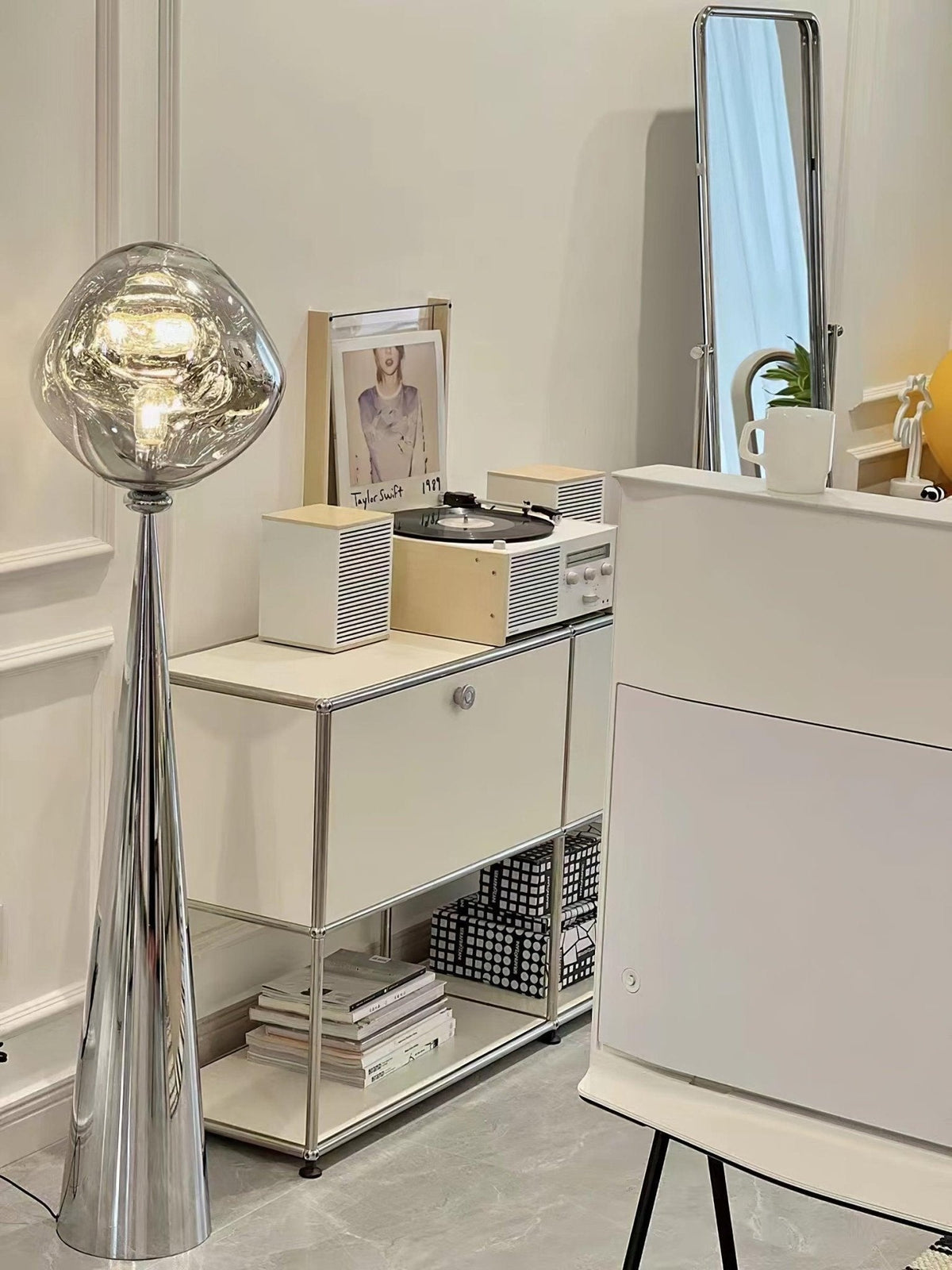Cone Lava Floor Lamp - view 16