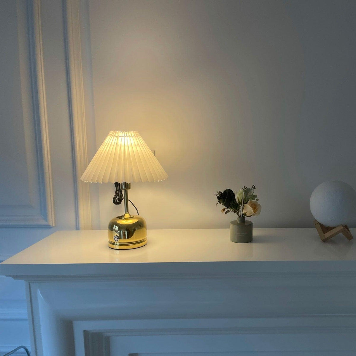 Metal Antique Table Lamp - view 6