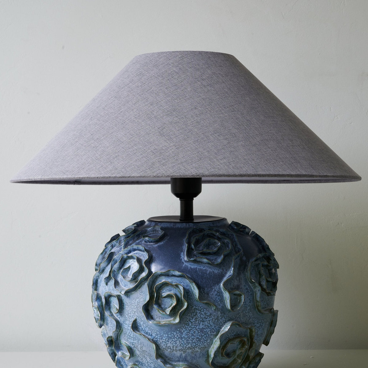Midnight Rose Table Lamp
