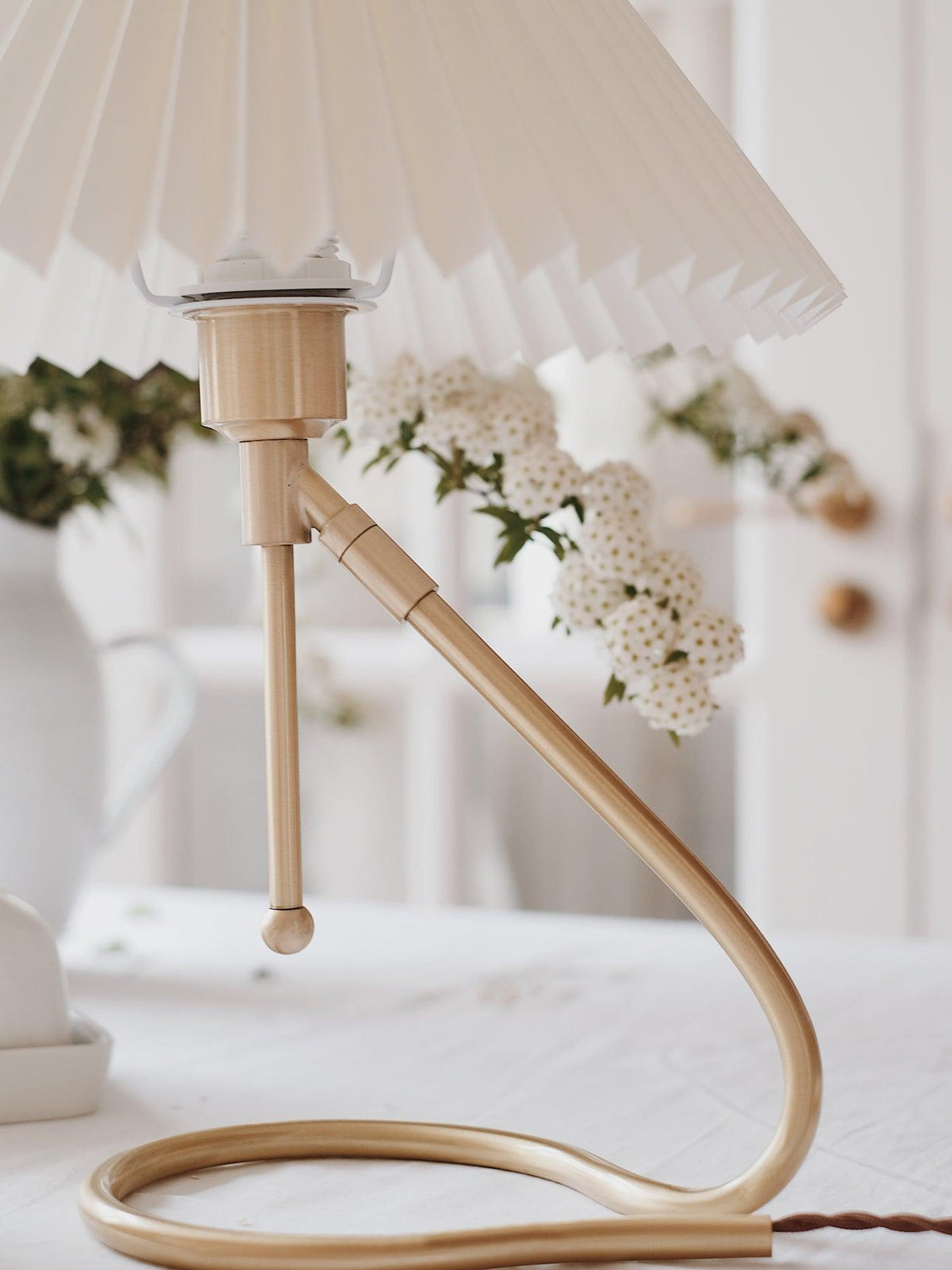 Levitate Pleated Table Lamp - view 20