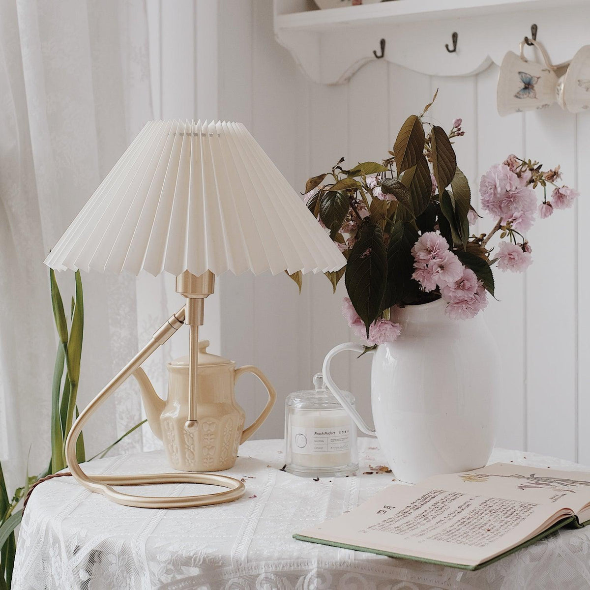Levitate Pleated Table Lamp - view 7