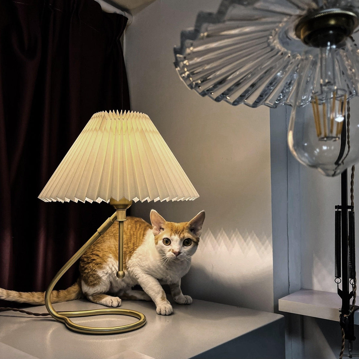 Levitate Pleated Table Lamp - view 9