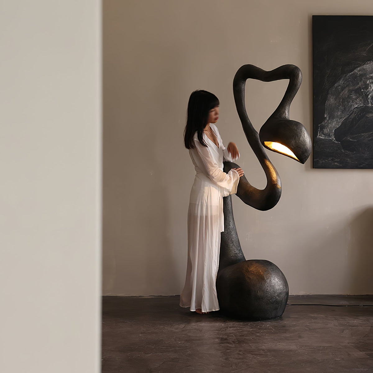 Myrrh Sculpture Floor Lamp