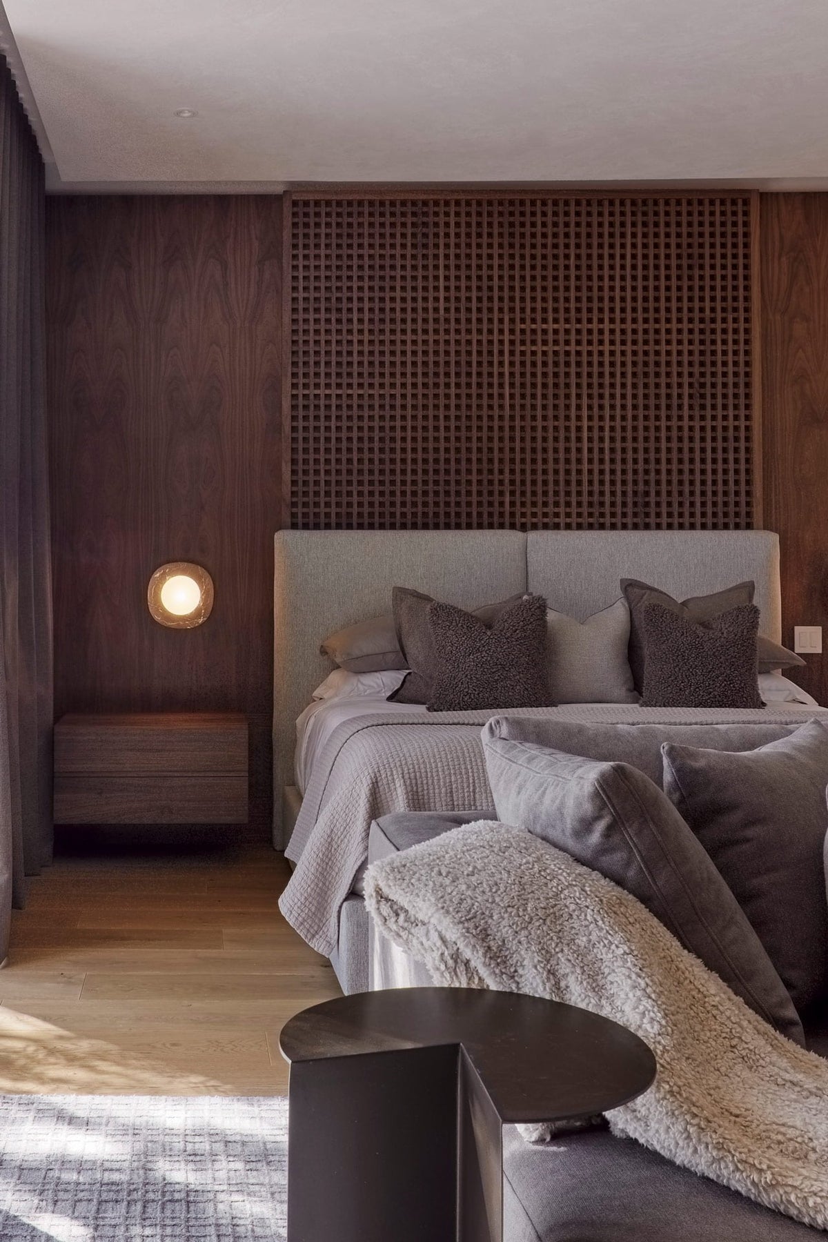 Naga Wall Lamp