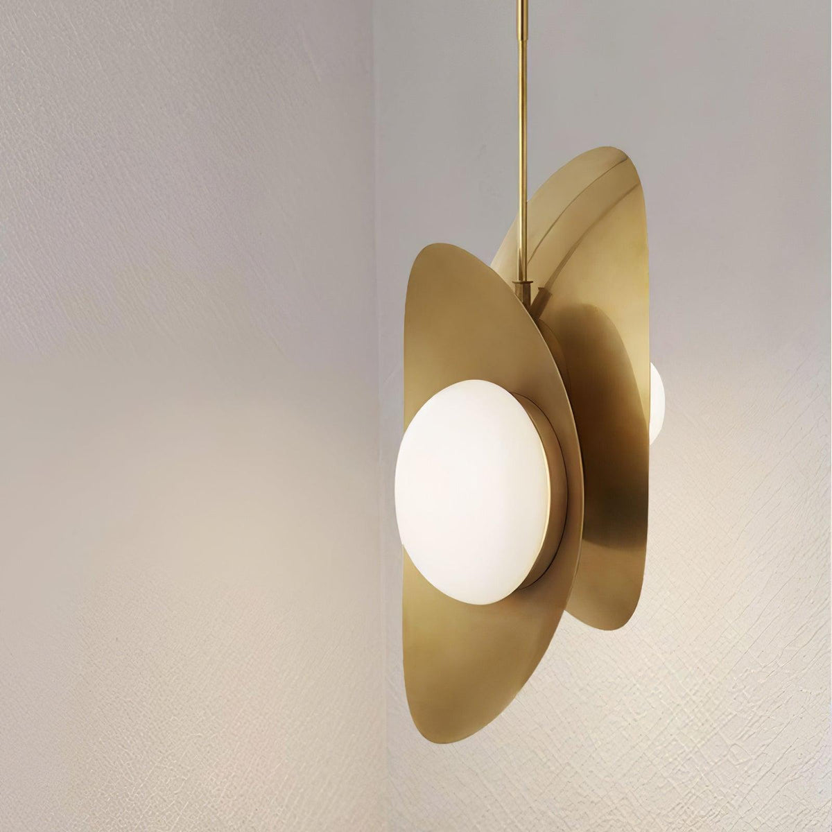 Golden Petal Pendant Lamp