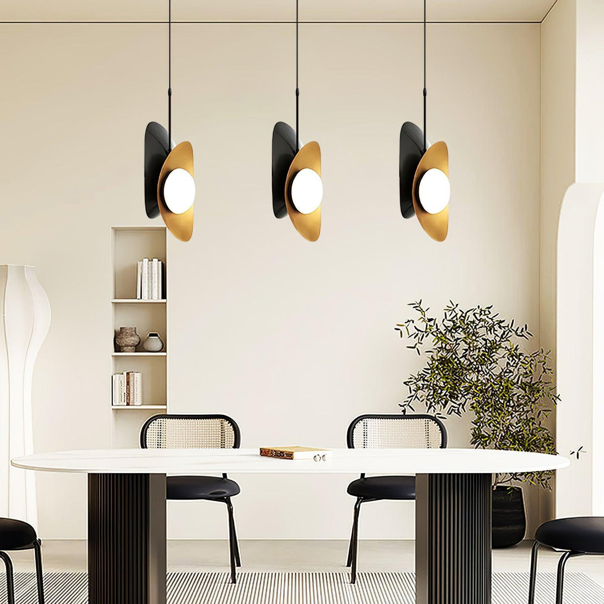 Golden Petal Pendant Lamp