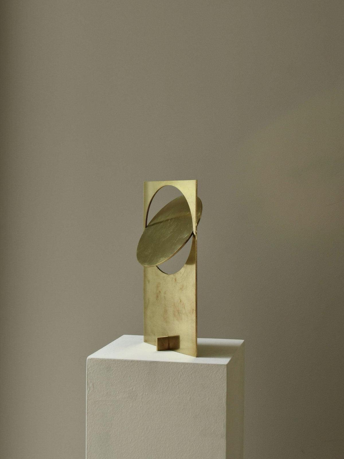 OBJ-01 Table Lamp - view 35