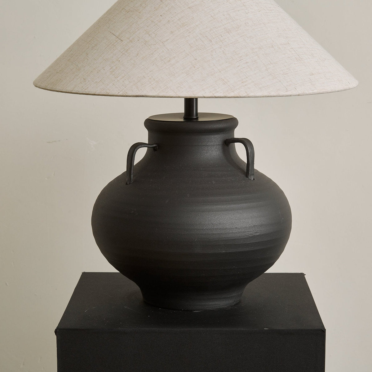 Obscura Table Lamp