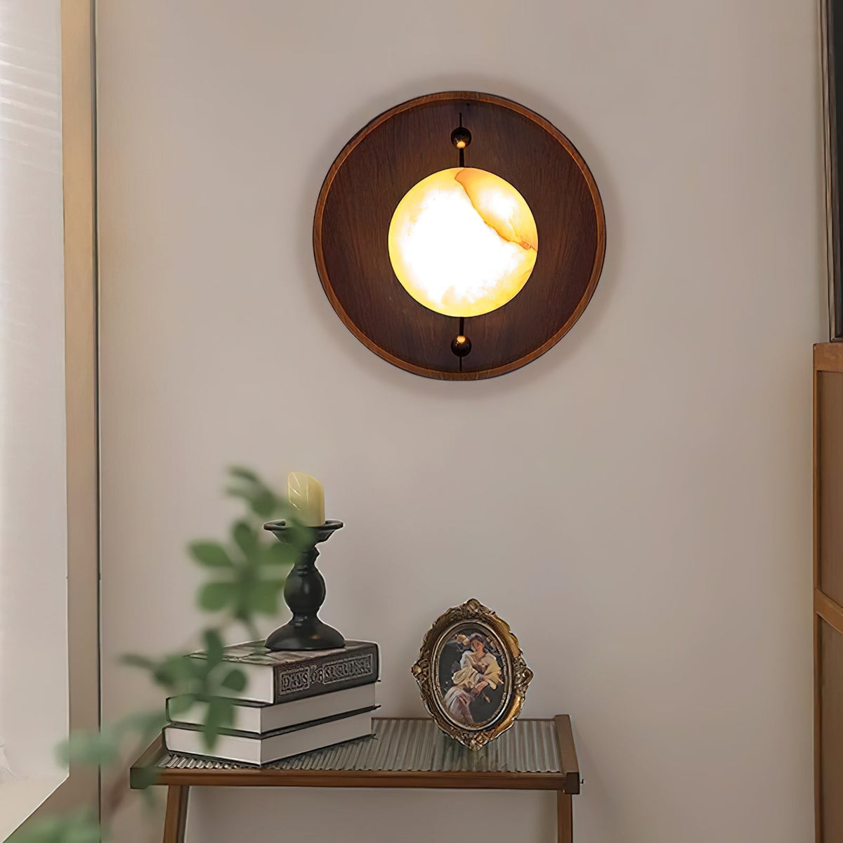 Odis Alabaster Wall Lamp