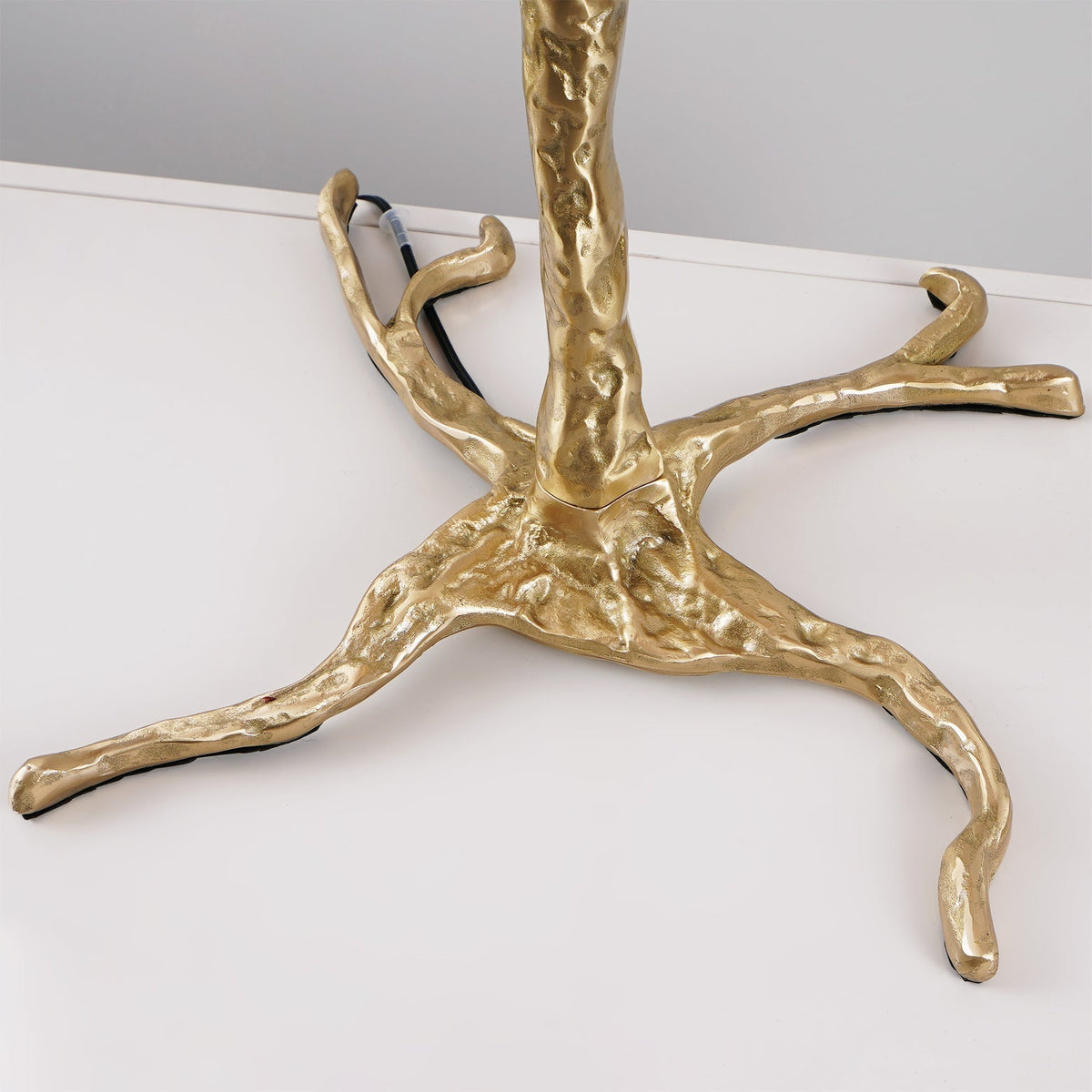 Ostrich Feather Brass Floor Lamp - view 127