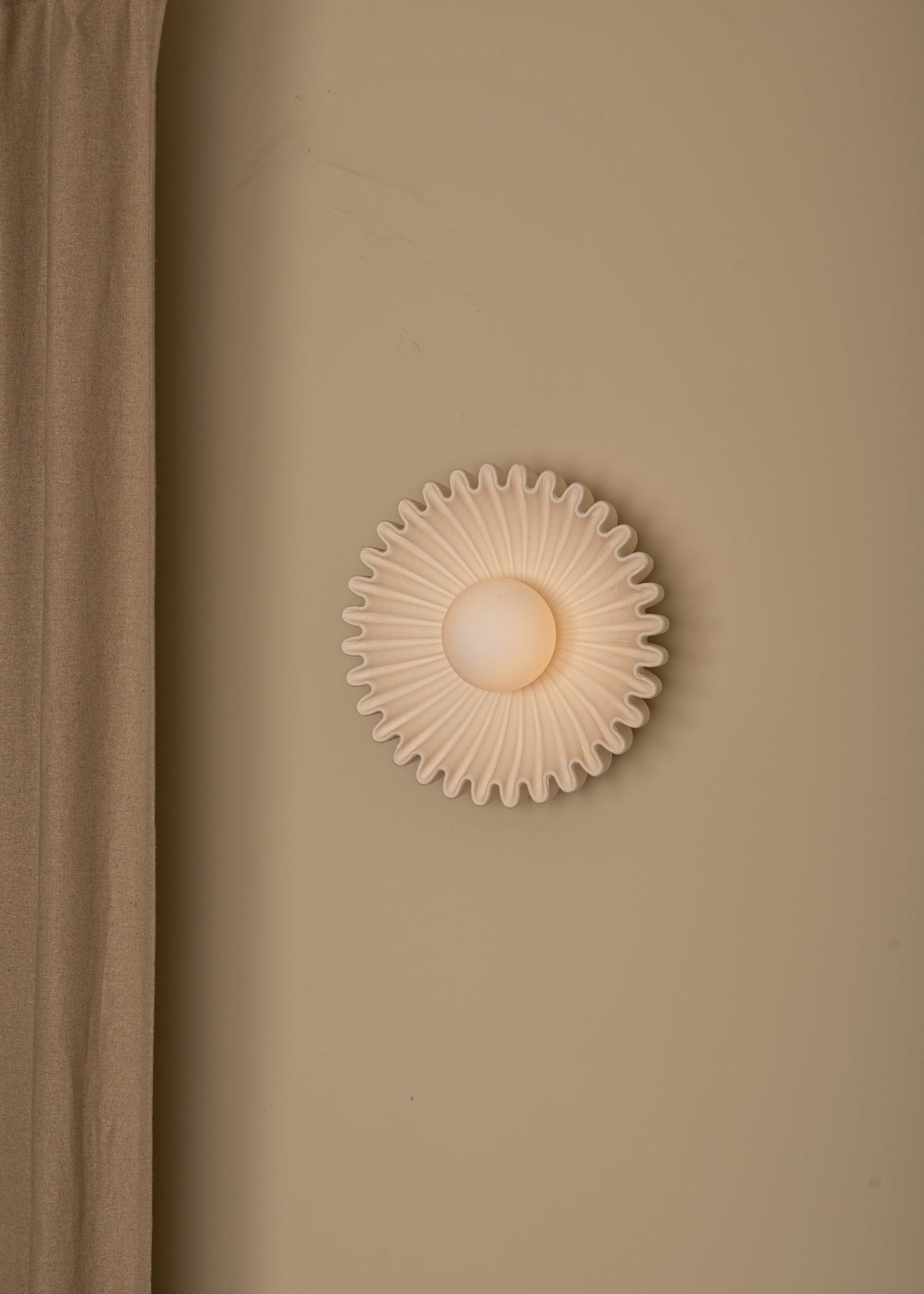 Ostro Marble Wall Lamp