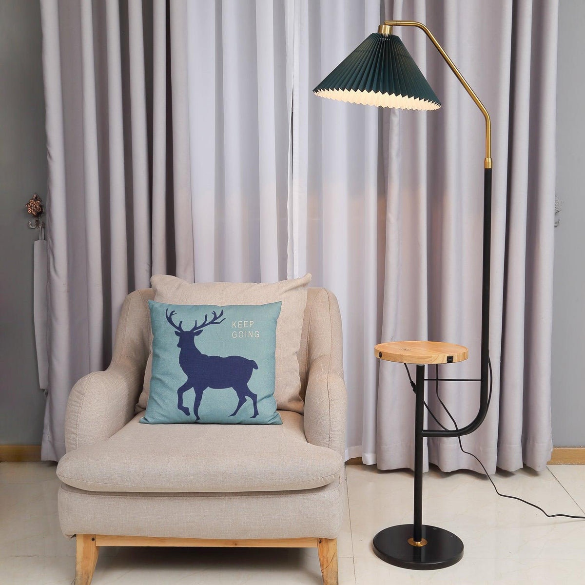 Ozz Floor Lamp - view 2