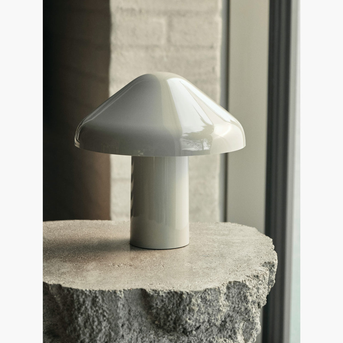 Pao Portable Table Lamp (built-in battery) - view 29