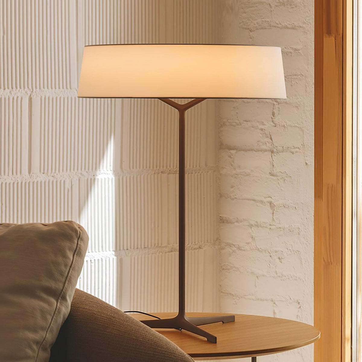 Dama Table Lamp - view 2