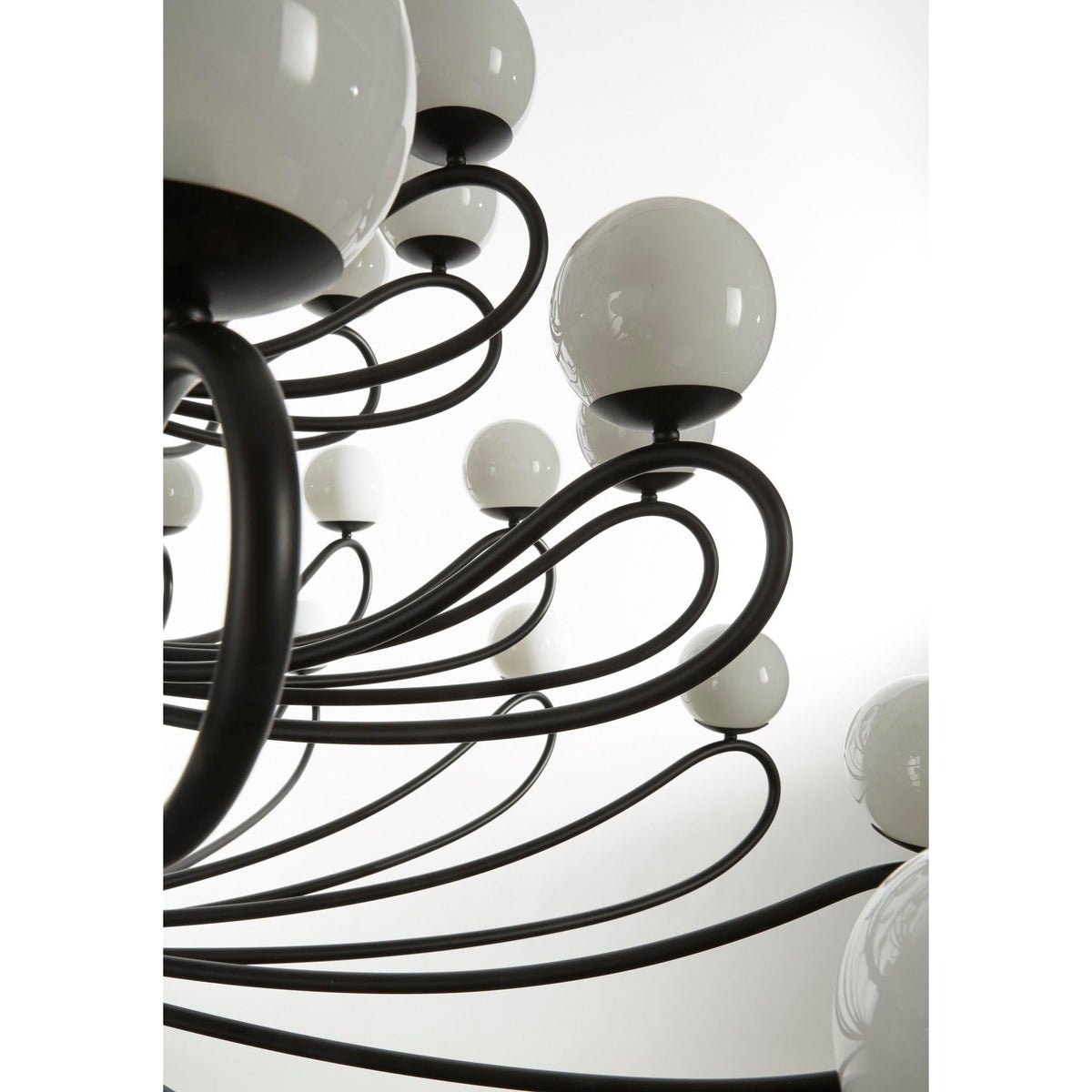 Papillon Chandelier - view 17