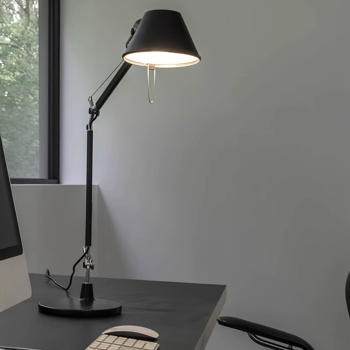 Parete Table Lamp - view 3