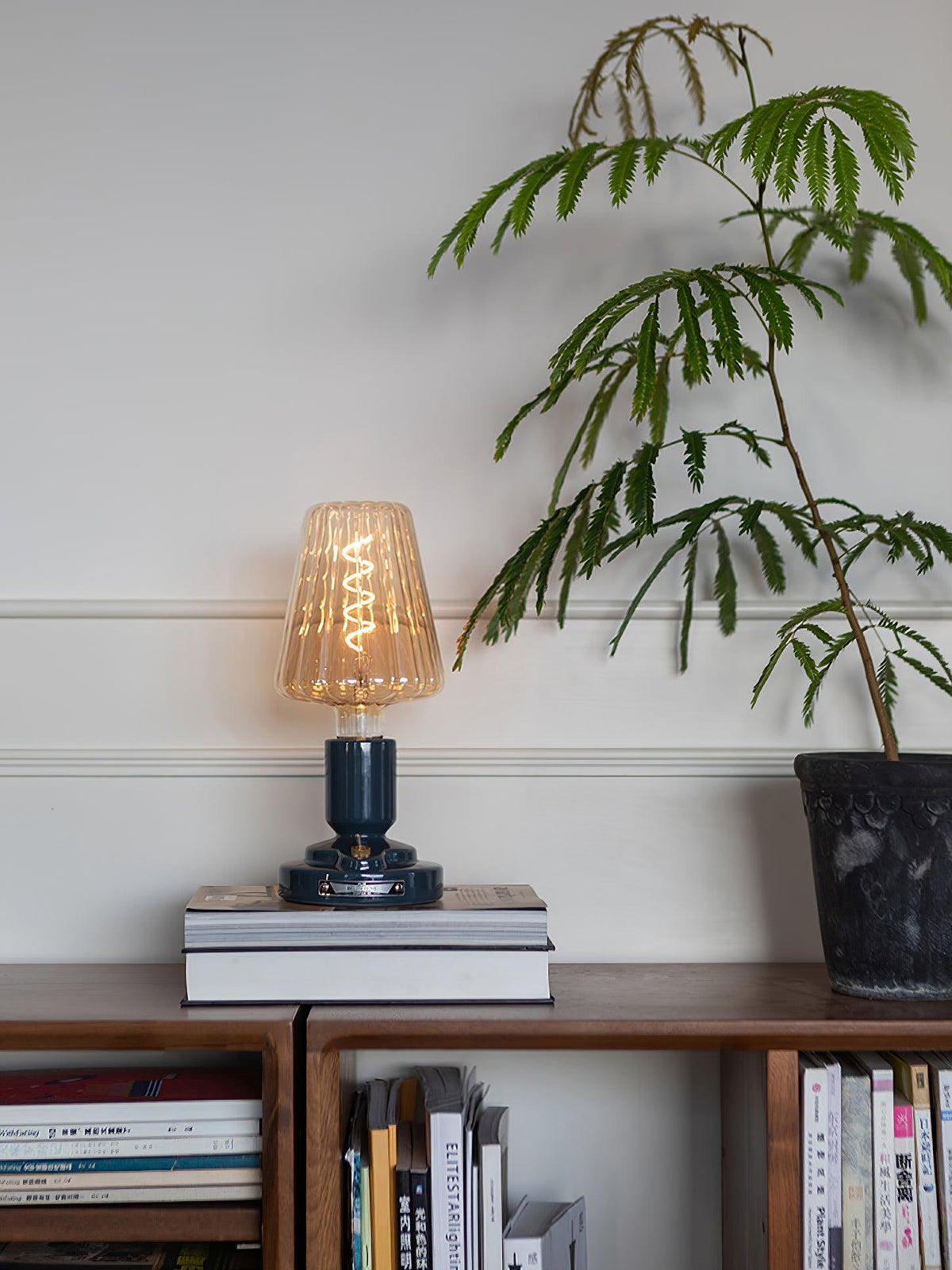 Pastry Built-in Battery Table Lamp - view 10