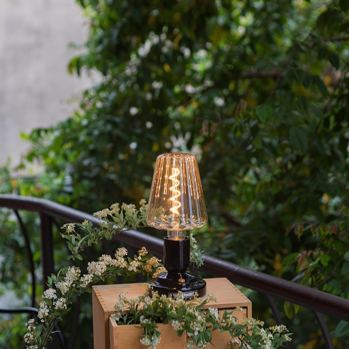 Pastry Built-in Battery Table Lamp - view 11