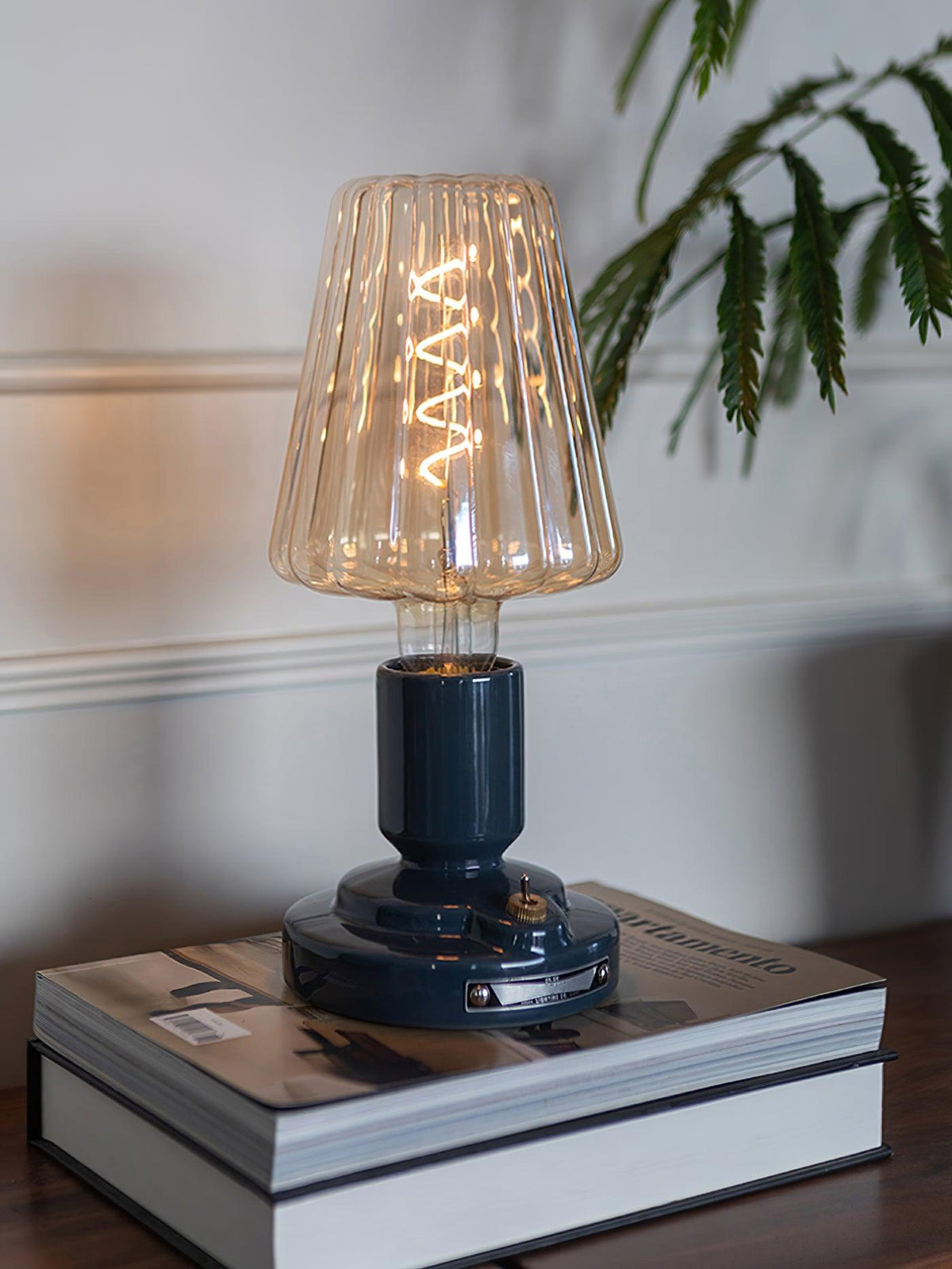Pastry Built-in Battery Table Lamp - view 6