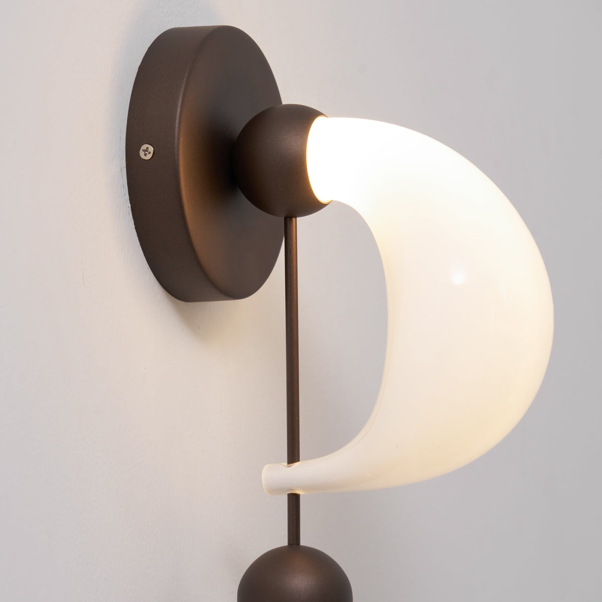 Patty Wall Lamp