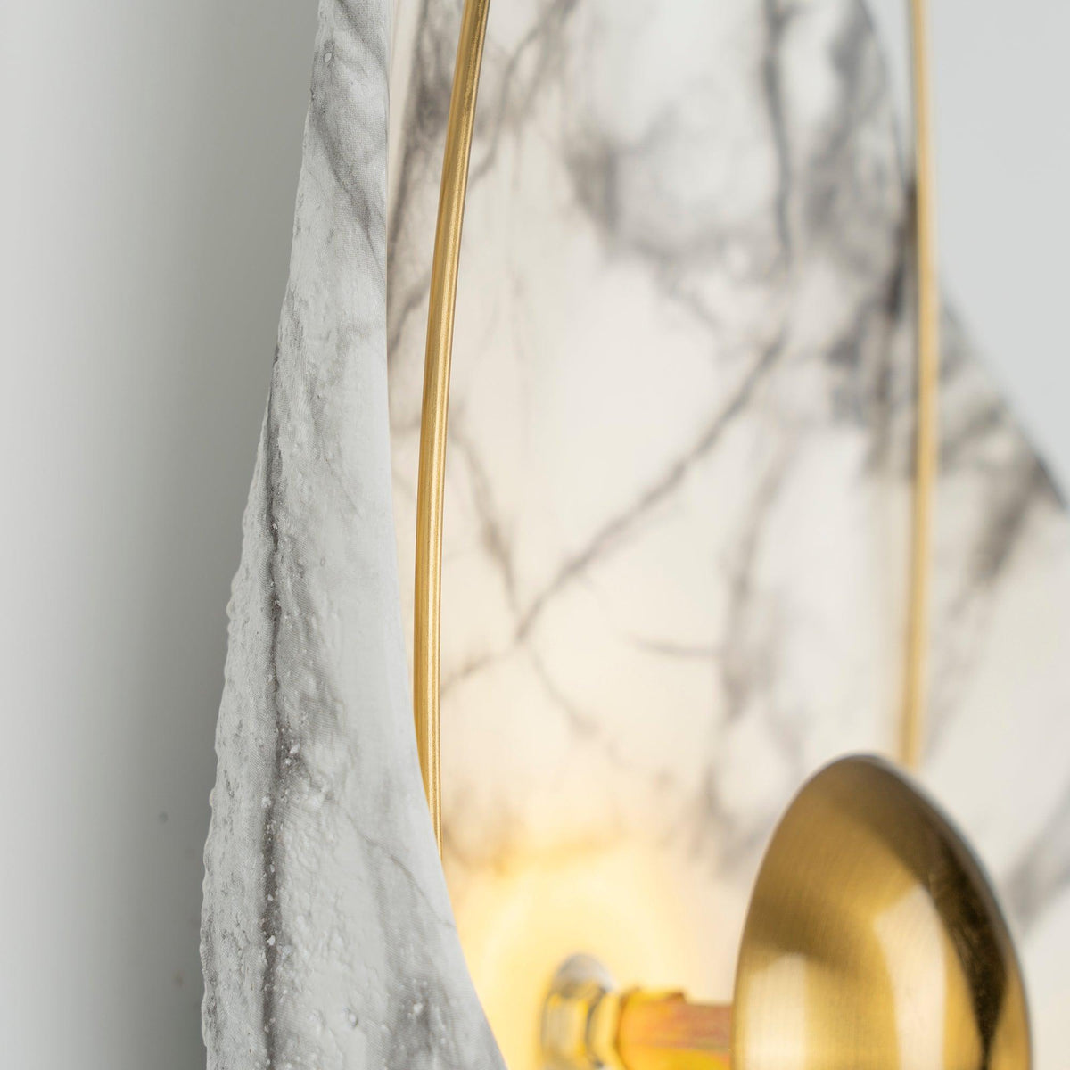Pearl Resin Wall Lamp - view 21