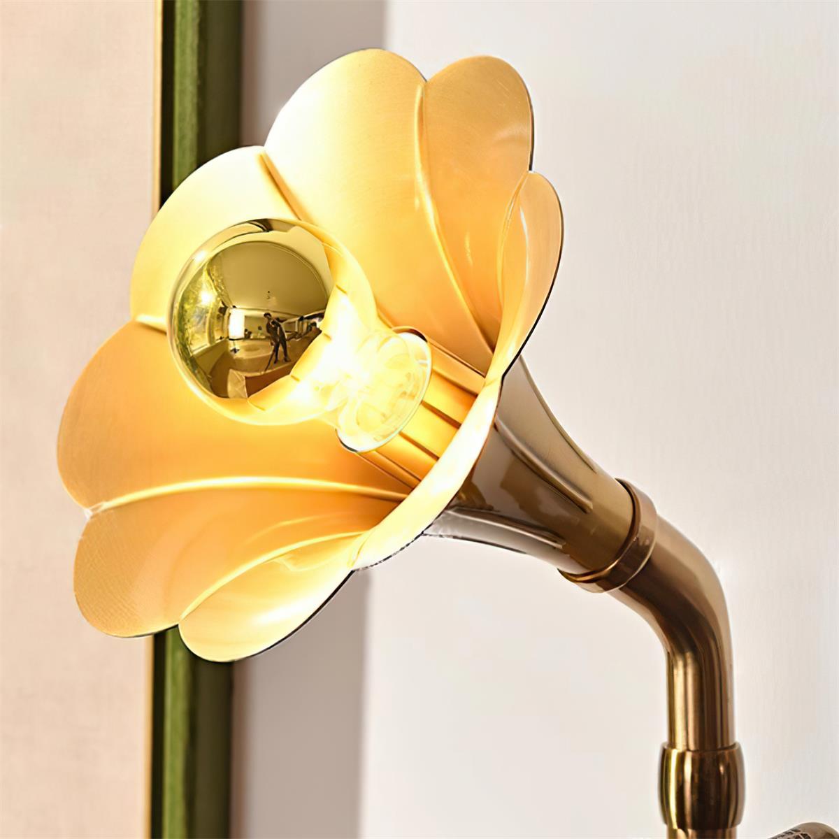 Phonograph Table Lamp - view 8