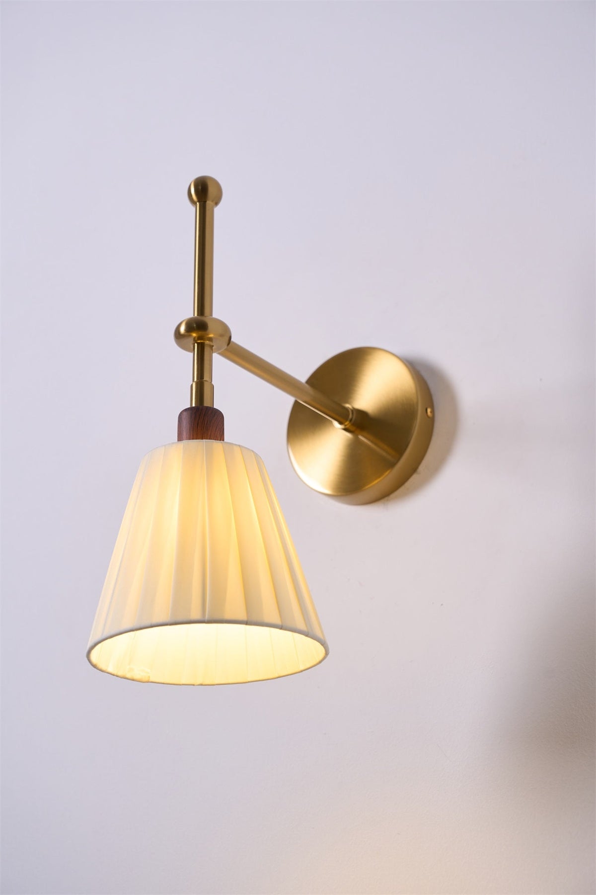 Pleated Fabric Wall Lamp