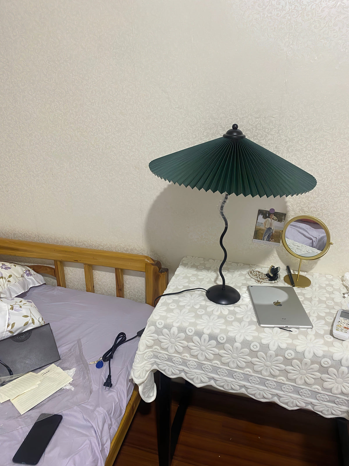 Pleated Hat Table Lamp - view 48