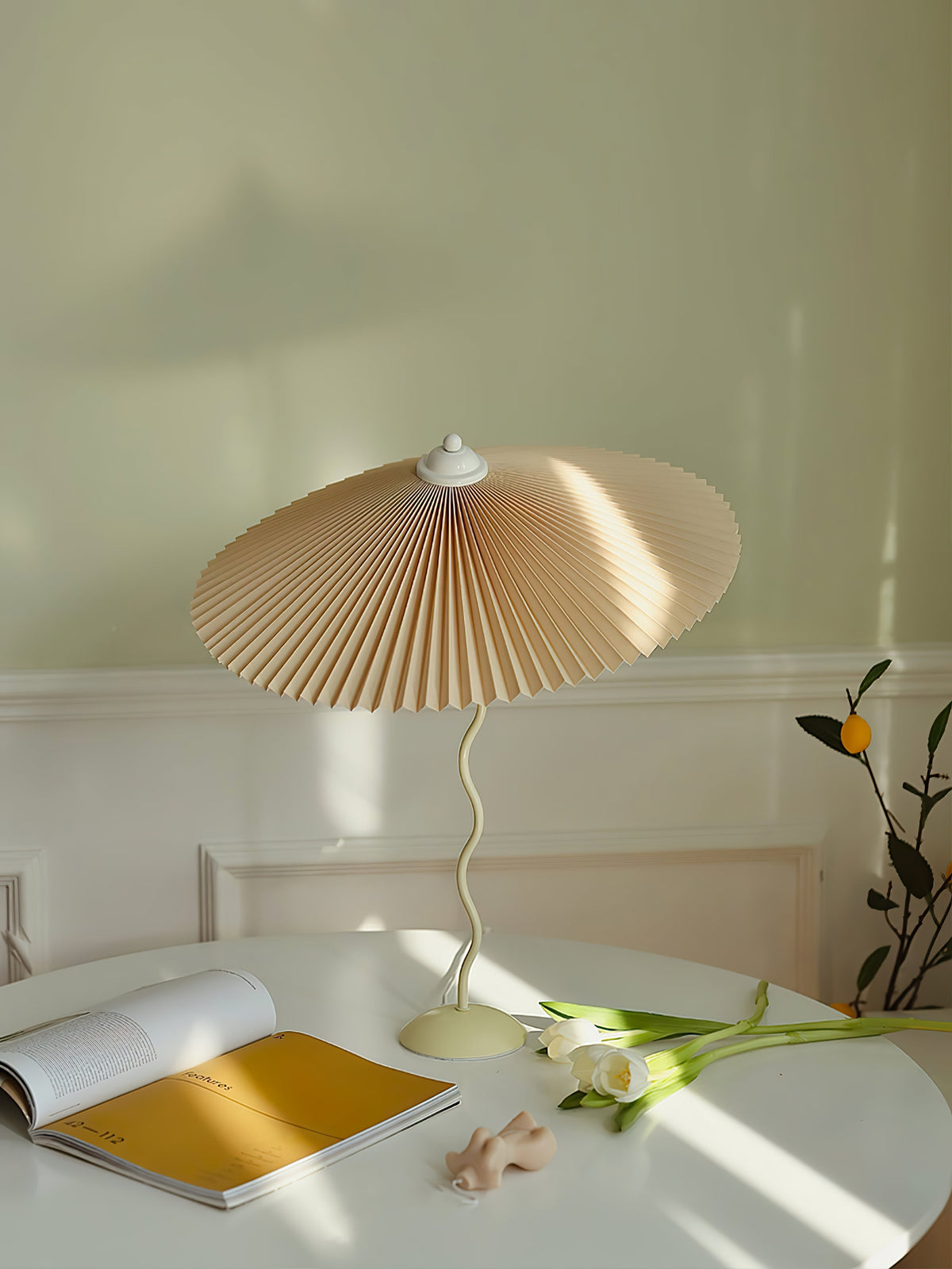 Pleated Hat Table Lamp - view 49