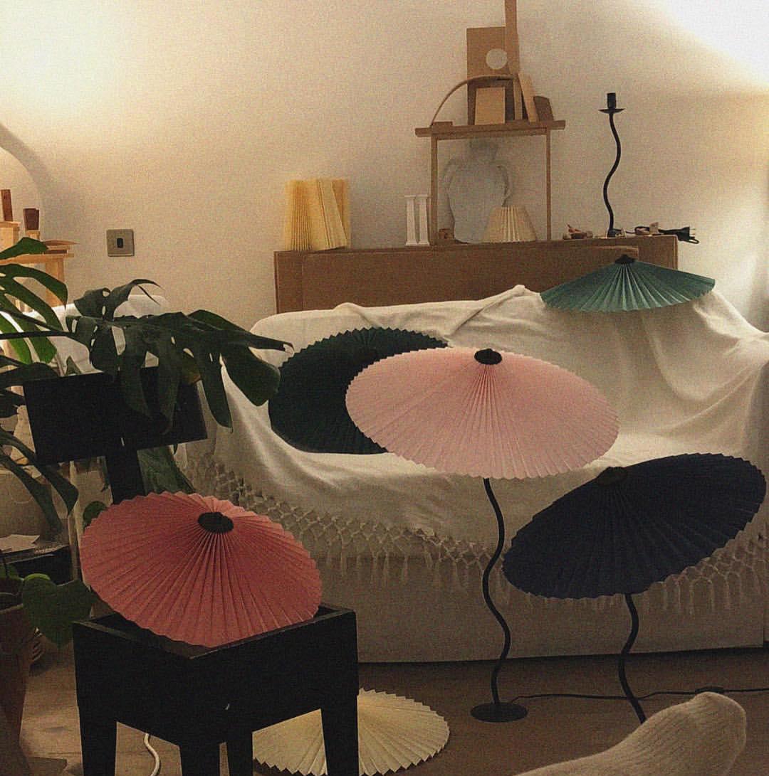 Pleated Hat Table Lamp - view 7