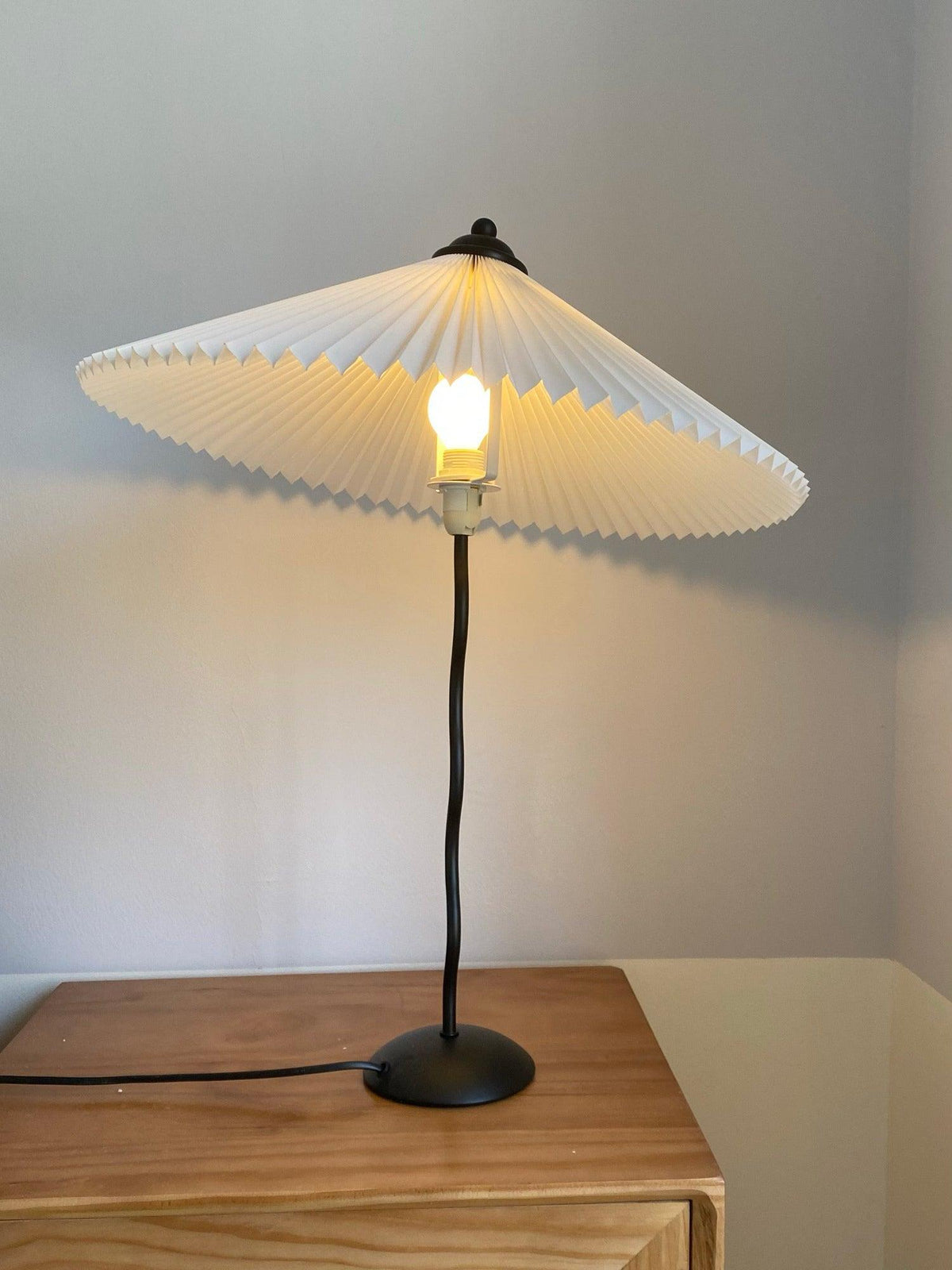 Pleated Hat Table Lamp - view 43
