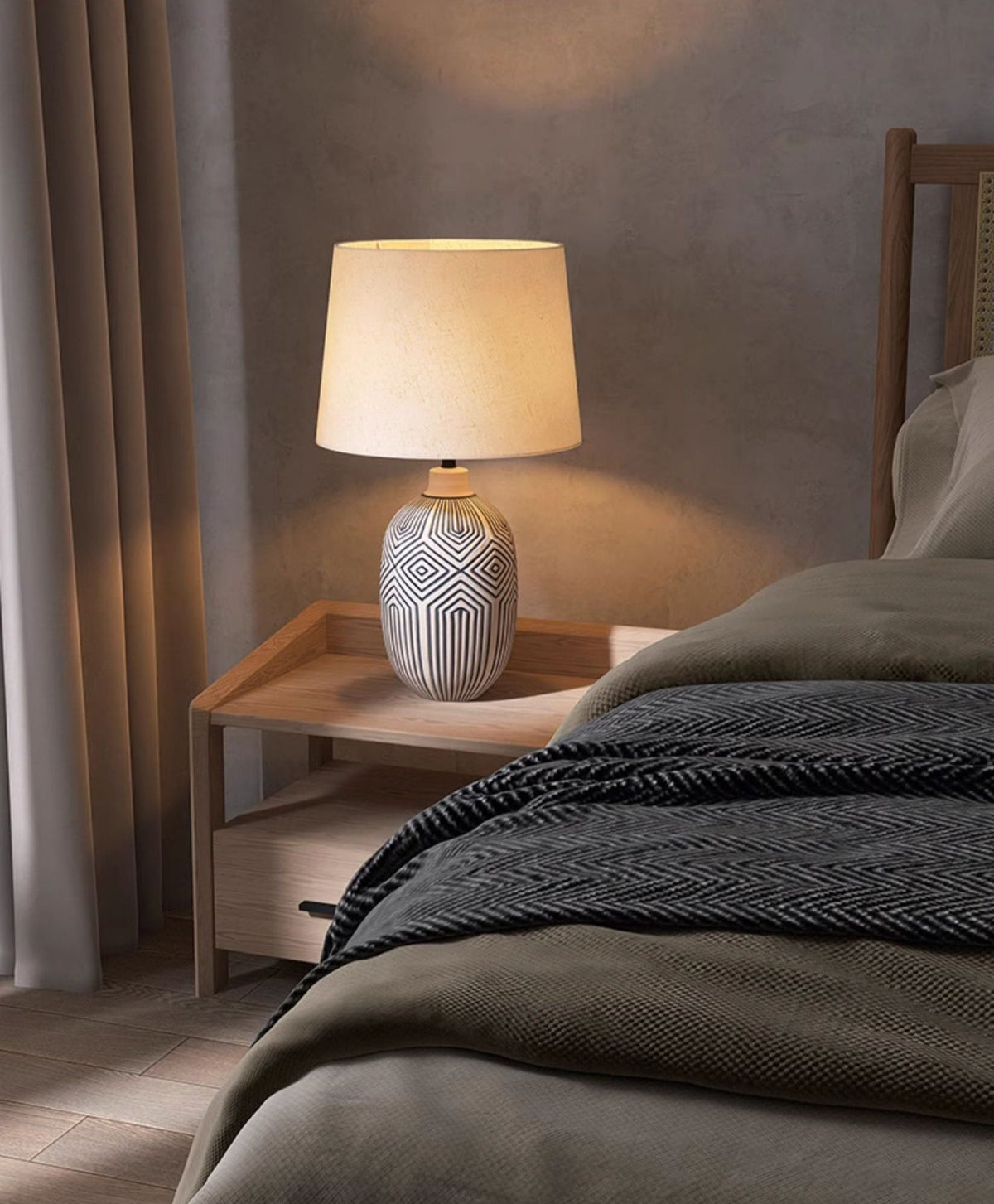 Pontarelli Table Lamp - view 9